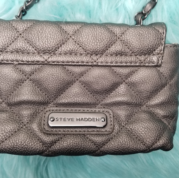 Steve Madden Purse Filled with Goodies gray chain - Picture 3 of 11